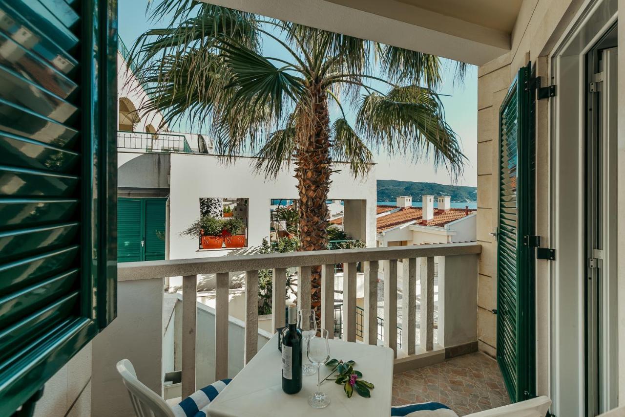 Palma Apartments Херцег-Нови Экстерьер фото